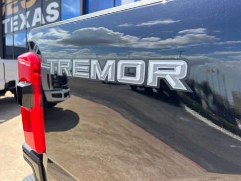 New 2026 Ford F250 Lariat w/ Tremor Off-Road Package AWD/4WD image 9