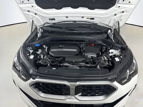 New 2025 BMW X2 xDrive28i w/ Convenience Package image 30
