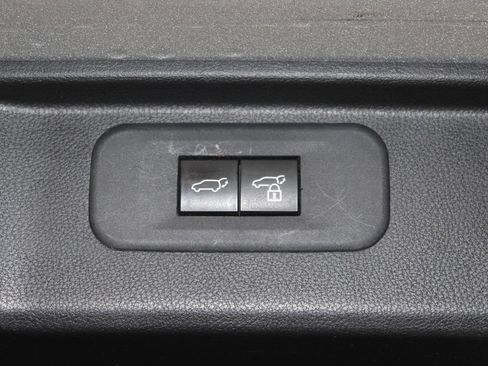 Used 2024 Toyota Grand Highlander AWD image 28