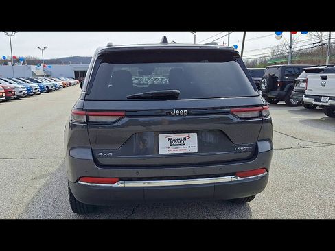 Certified 2023 Jeep Grand Cherokee Laredo w/ Luxury Tech Group I image 7