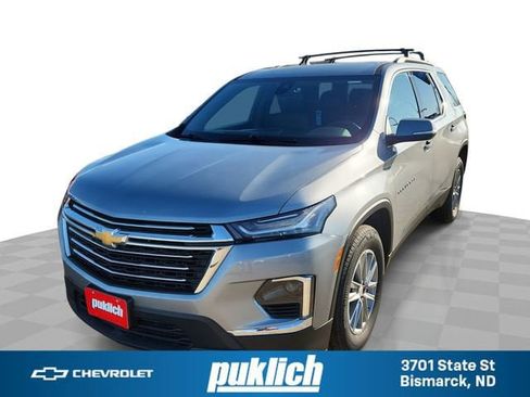 Certified 2023 Chevrolet Traverse LT image 1