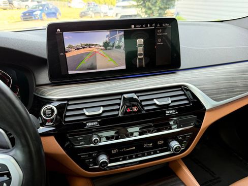 Used 2022 BMW 530i w/ M Sport Package RWD image 46