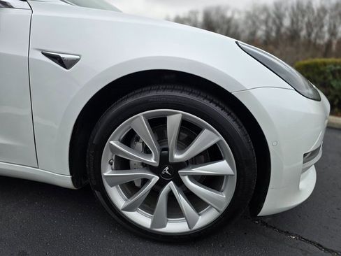 Used 2020 Tesla Model 3 Standard Range Plus image 5