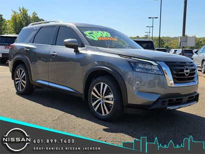 New 2025 Nissan Pathfinder Platinum