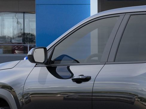 New 2026 Chevrolet Equinox LT image 36