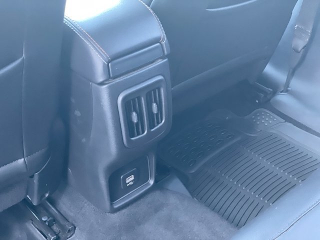 Used 2018 Jeep Compass Latitude AWD/4WD image 13