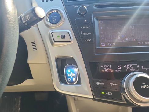 Used 2014 Toyota Prius V Three image 15