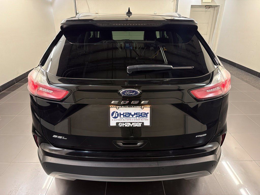 Certified 2024 Ford Edge SEL w/ Convenience Package AWD/4WD image 5
