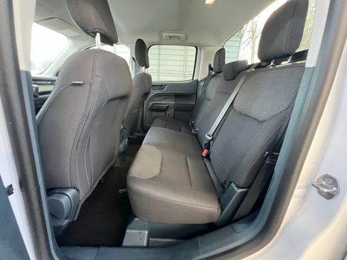 Used 2025 Ford Maverick XL w/ Equipment Group 101A AWD/4WD image 18