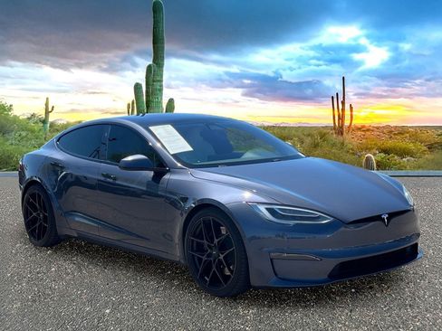 Used 2022 Tesla Model S Plaid AWD/4WD image 7