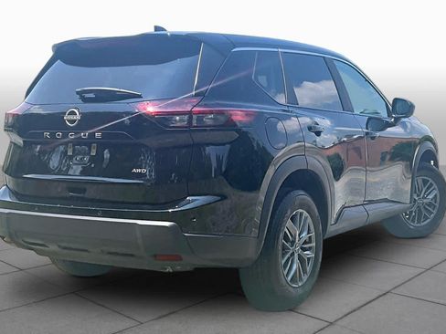 Used 2026 Nissan Rogue SV AWD/4WD image 13