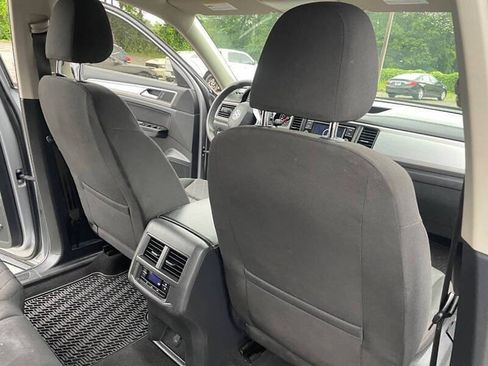 Used 2021 Volkswagen Atlas S FWD image 29