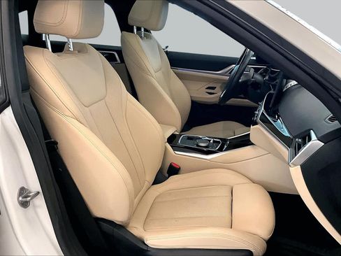 Used 2023 BMW i4 eDrive40 w/ Premium Package RWD image 8