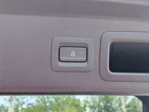 Used 2024 MAZDA CX-30 Carbon image 11