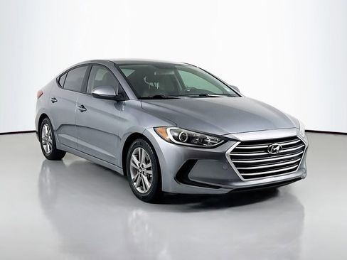 Used 2018 Hyundai Elantra SEL image 3