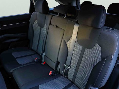 Certified 2024 Kia Sorento LX FWD image 21