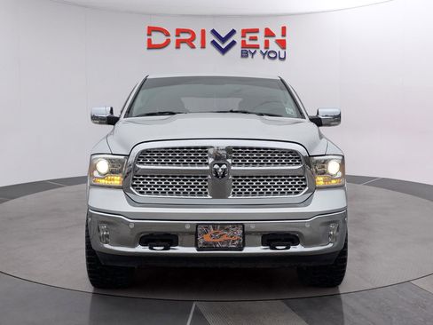 Used 2017 RAM 1500 Laramie w/ Convenience Group image 9