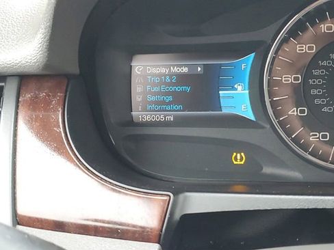 Used 2011 Ford Edge Limited image 16