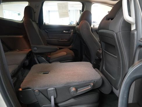 Used 2013 Chevrolet Traverse LT w/ All-Star Edition image 33