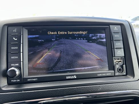 Used 2018 Dodge Grand Caravan SXT image 12