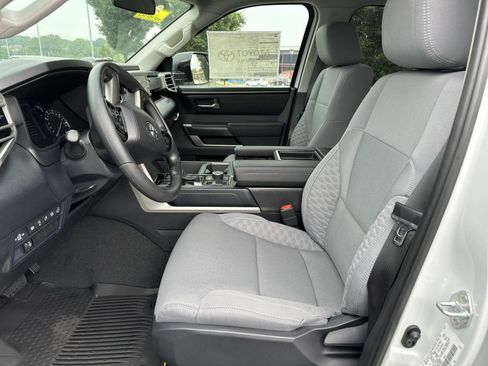 Used 2024 Toyota Tundra SR5 w/ SR5 Convenience Package AWD/4WD image 11