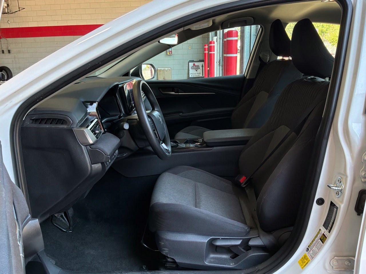 Used 2026 Toyota Camry LE FWD image 10