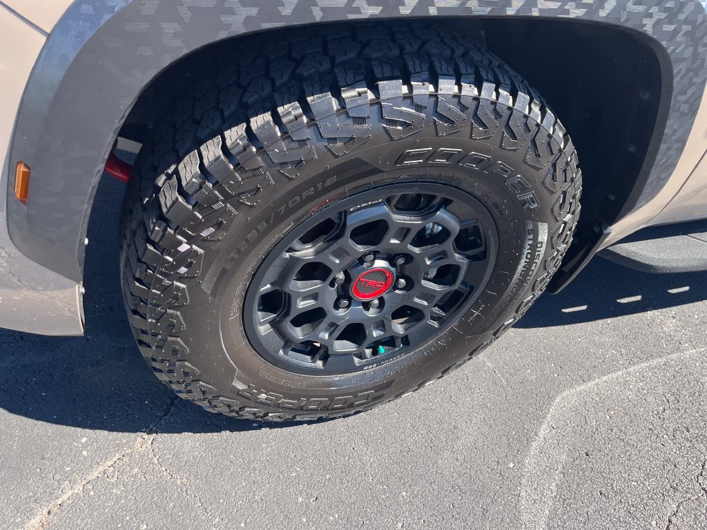 Used 2025 Toyota Sequoia TRD Pro AWD/4WD image 9