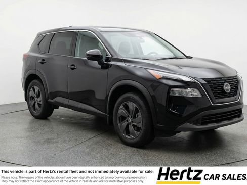 Used 2025 Nissan Rogue SV image 1