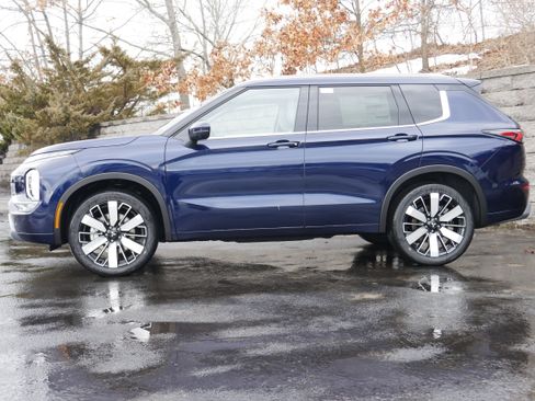 Used 2026 Mitsubishi Outlander SEL AWD/4WD image 3