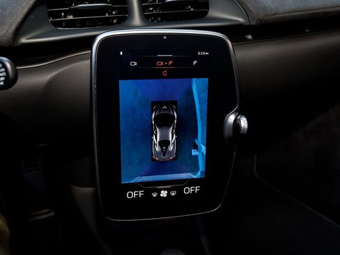 Used 2025 McLaren Artura RWD image 44