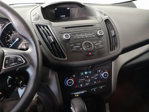 Used 2018 Ford Escape SE image 5