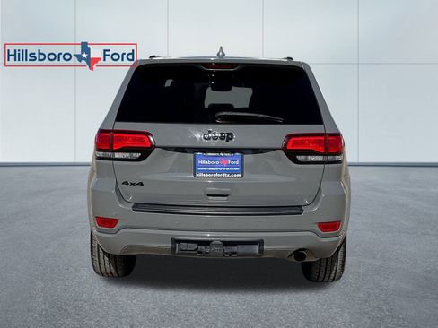 Used 2020 Jeep Grand Cherokee Altitude image 8