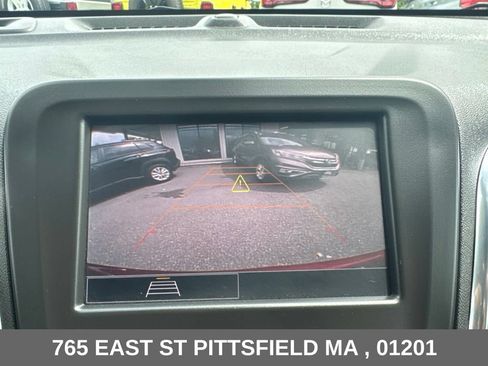 Used 2023 Chevrolet Equinox LT AWD/4WD image 24