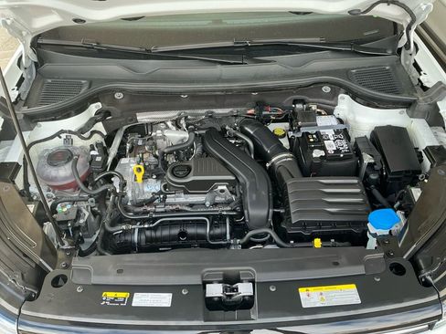 Certified 2025 Volkswagen Taos S image 25