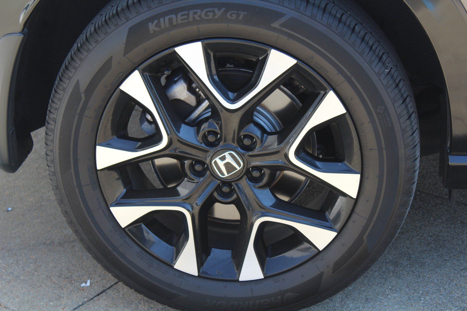 Used 2026 Honda HR-V EX-L image 4