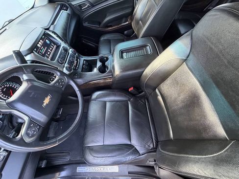Used 2017 Chevrolet Tahoe LT w/ Luxury Package RWD image 10