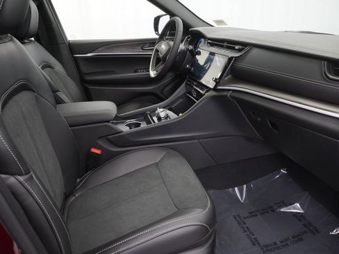 New 2026 Jeep Grand Cherokee L 4WD image 36