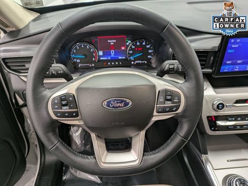 Used 2023 Ford Explorer XLT w/ Equipment Group 202A AWD/4WD image 19