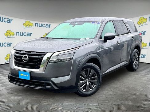 Used 2022 Nissan Pathfinder S AWD/4WD image 3
