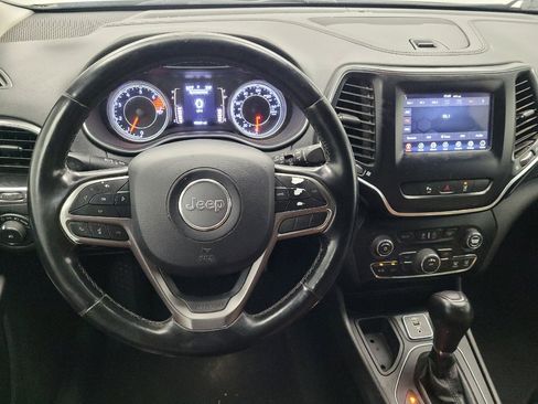Used 2021 Jeep Cherokee Latitude Plus FWD image 22