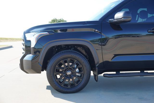 Used 2026 Toyota Tundra SR5 w/ SX Package RWD image 5