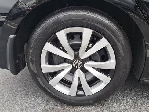 Used 2024 Honda Civic LX image 7