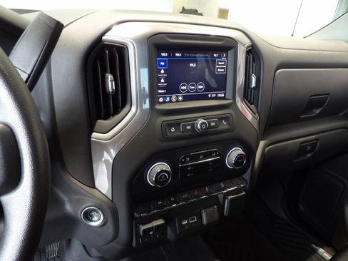 Used 2023 Chevrolet Silverado 1500 Custom Trail Boss w/ LPO, Dark Essentials Package image 11