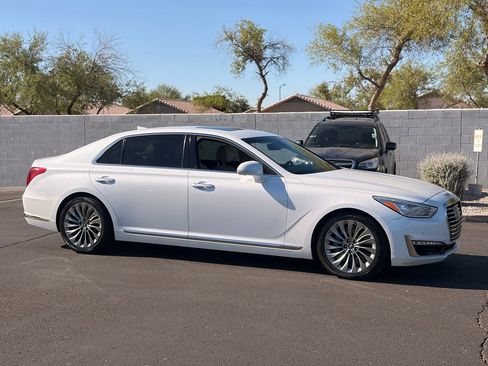 Used 2017 Genesis G90 5.0 Ultimate RWD image 8