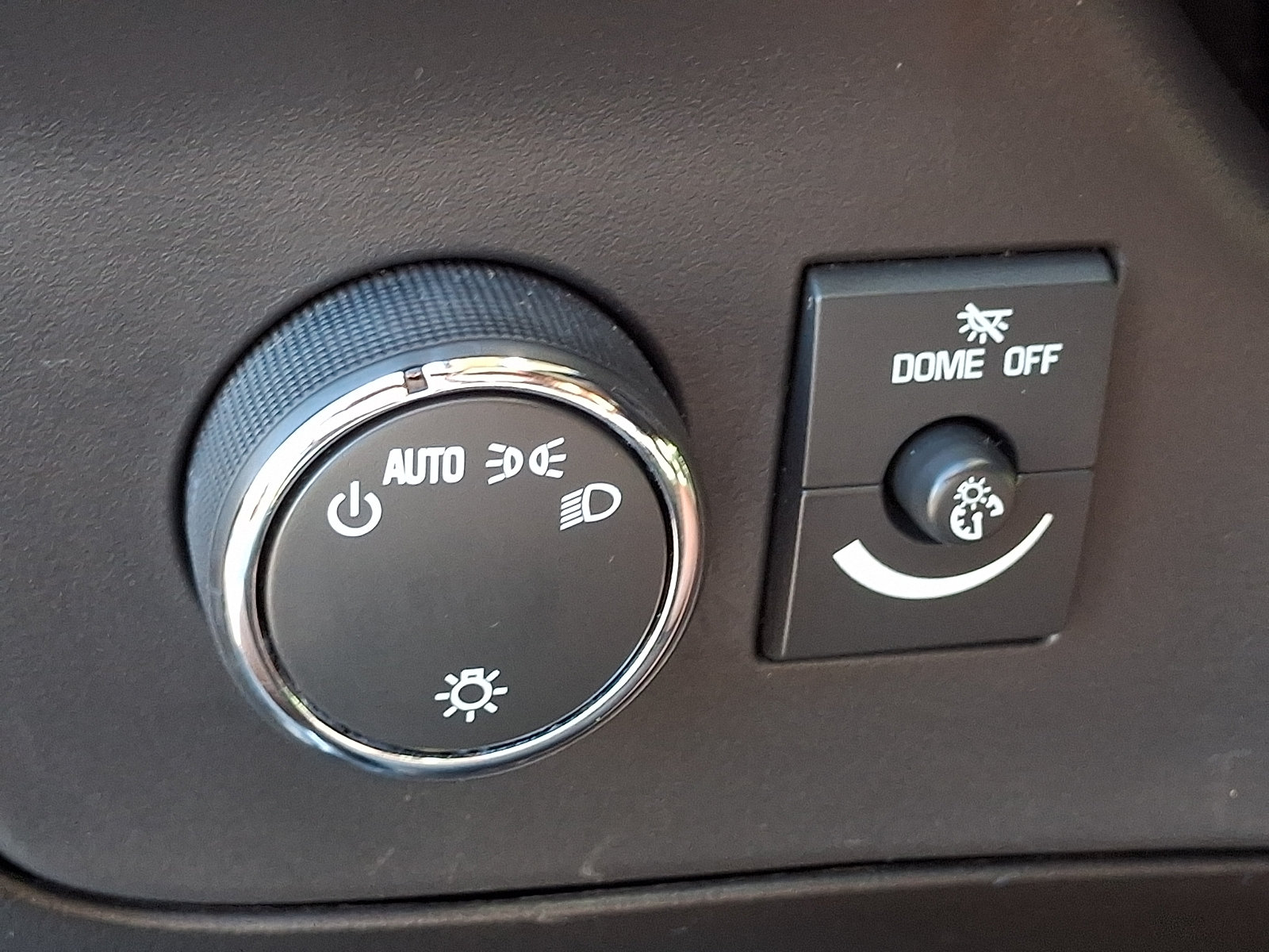 Used 2025 Chevrolet Express 3500 LT w/ LT Preferred Equipment Group RWD image 25