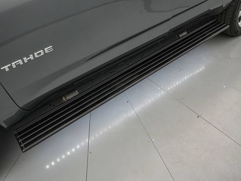 Used 2021 Chevrolet Tahoe High Country AWD/4WD image 12