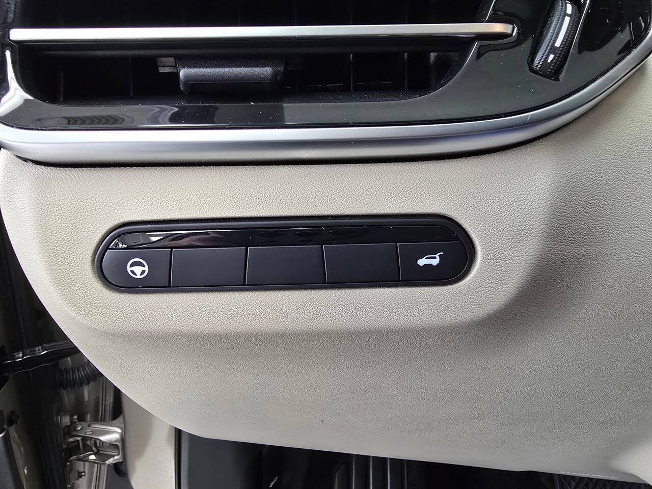 Used 2024 INFINITI QX60 Luxe w/ Performance Audio Package AWD/4WD image 41