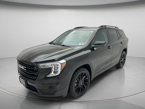 Used 2023 GMC Terrain SLE w/ Driver Convenience Package AWD/4WD image 3