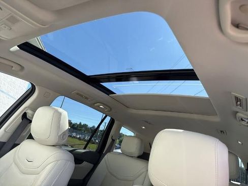 Certified 2023 Cadillac XT6 Premium Luxury FWD image 37