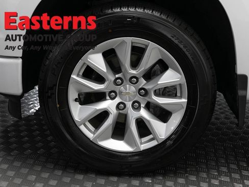 Used 2023 Chevrolet Silverado 1500 Custom RWD image 32